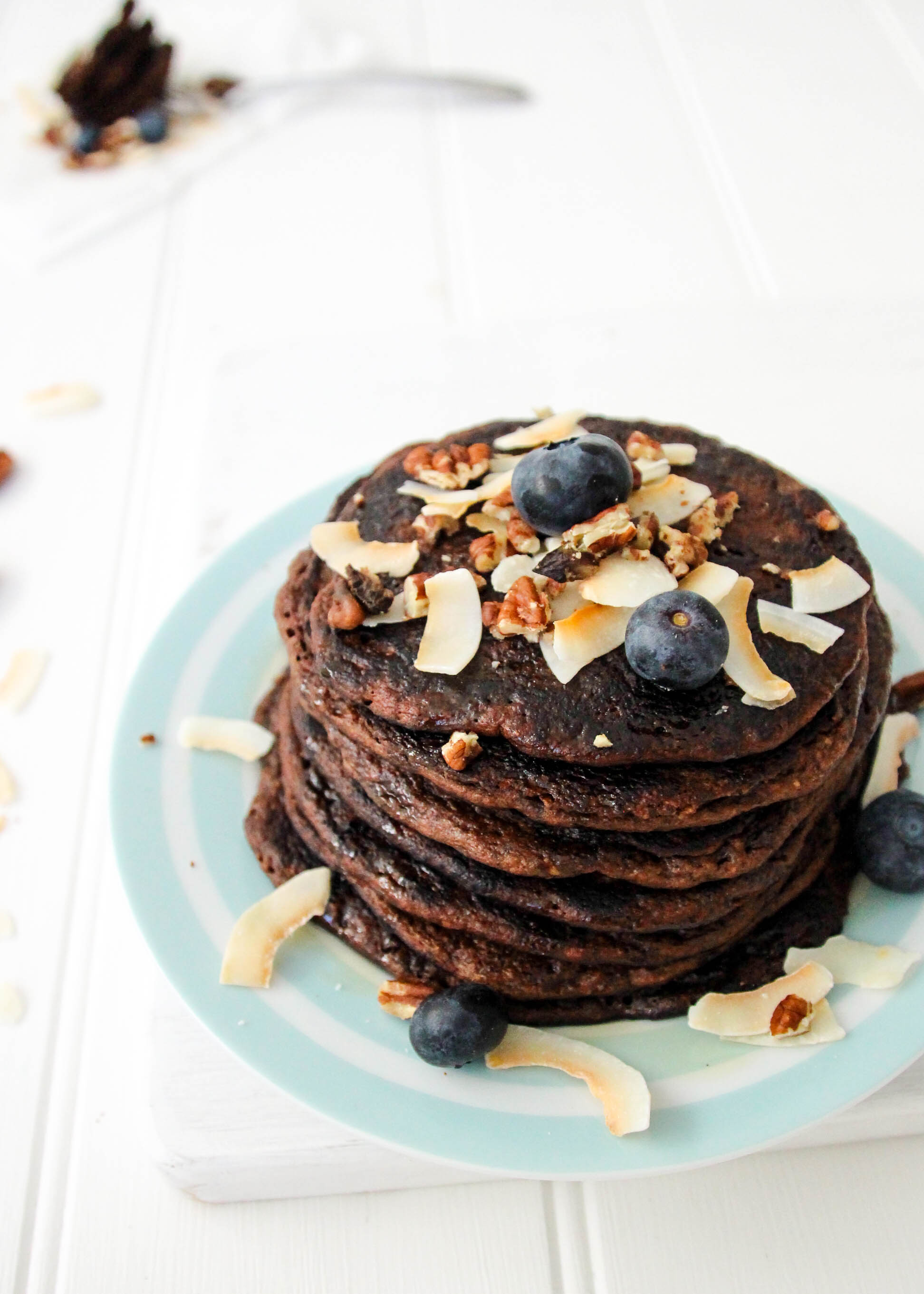 healthy chocolate pecan low fodmap pancakes