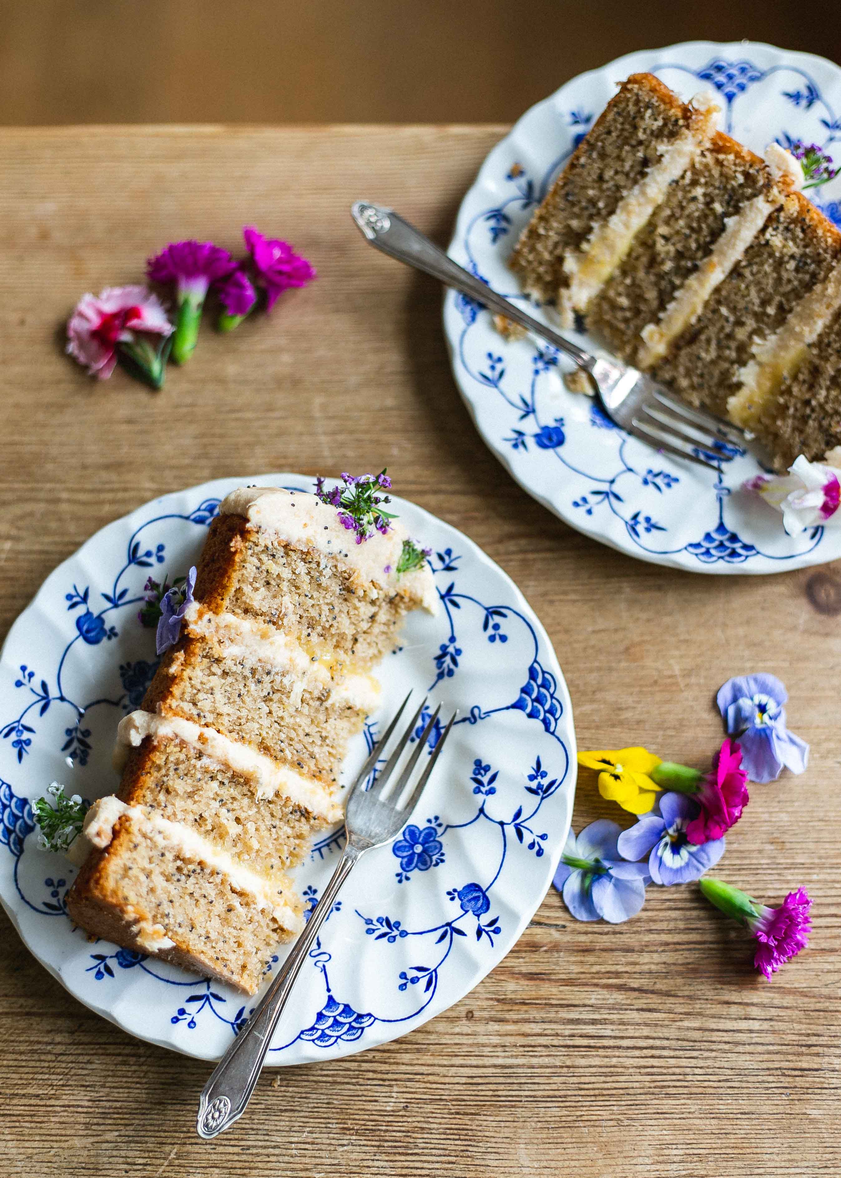 Low FODMAP earl grey, lemon and poppy seed mother's day cake