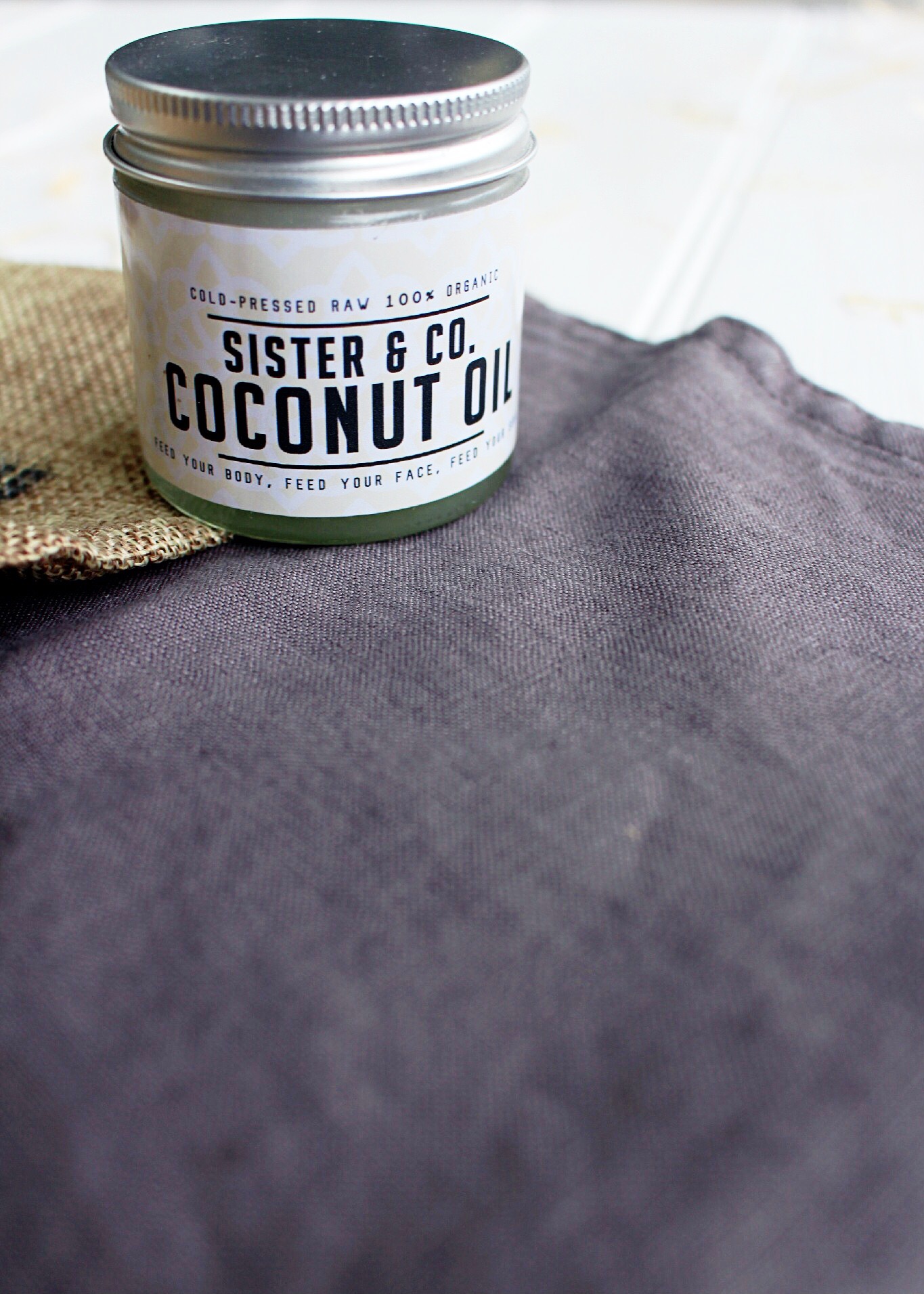 Sister & Co coconut oil